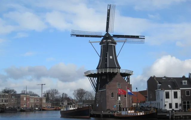 Molen De Adriaan